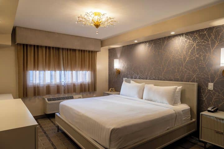 Room 14 of 45